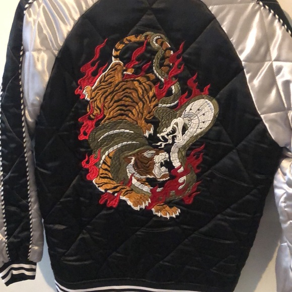 Bomber jacket - Picture 3 of 4